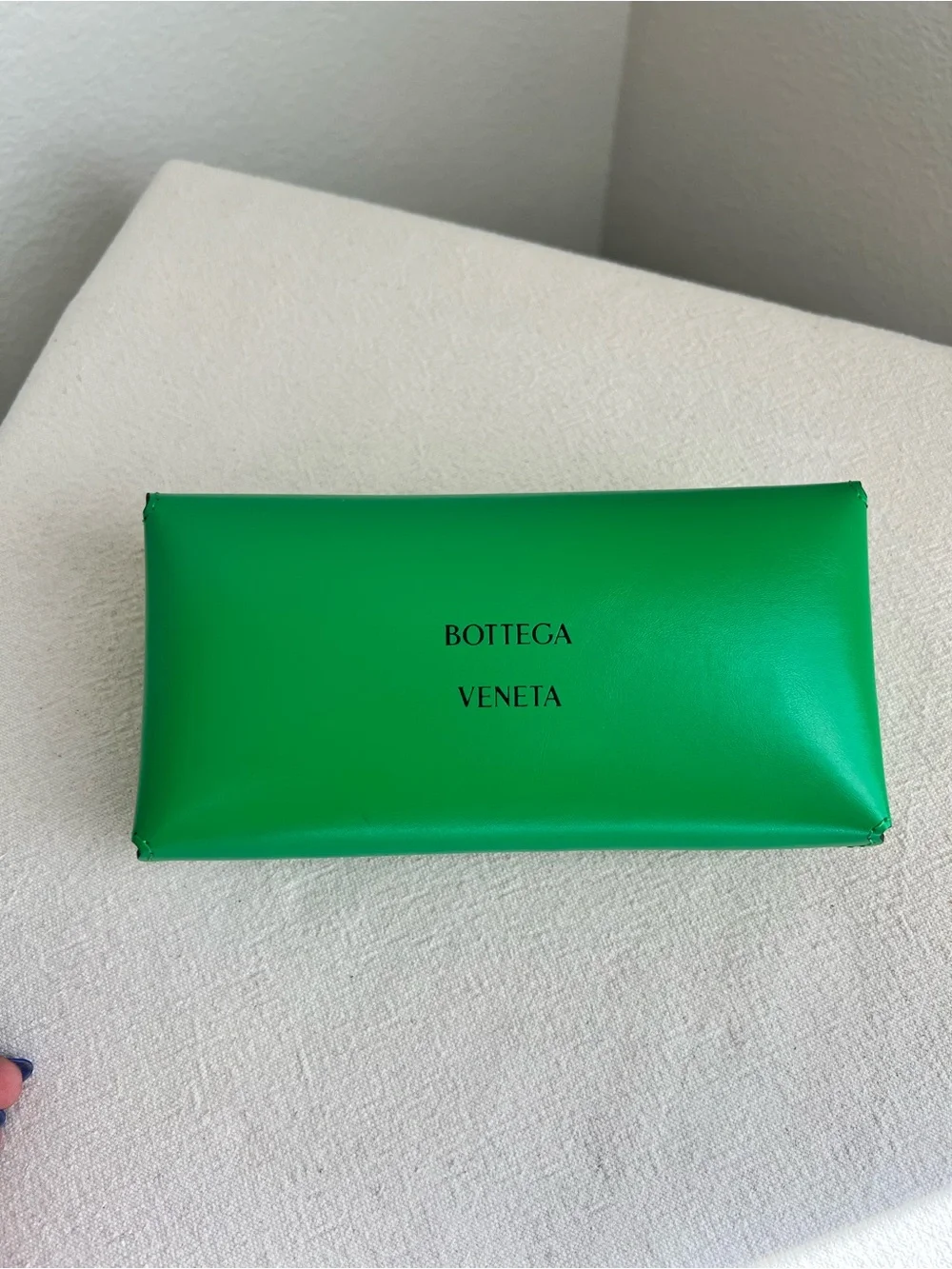 Bottega Veneta Bright Green Envelope sunglasses case - Picture 3 of 3